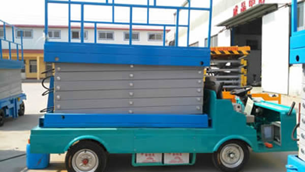 電瓶車升降平臺(tái)